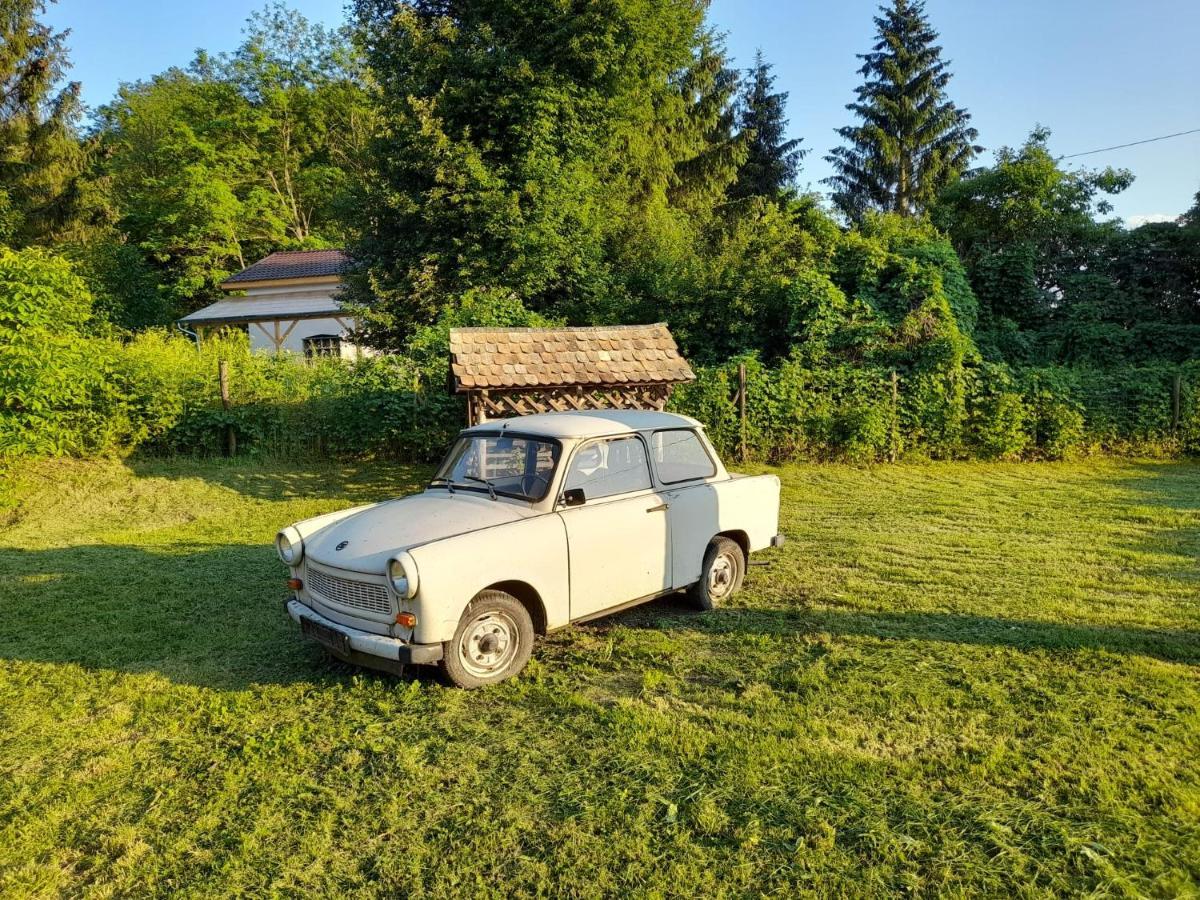 הוילה Bukkmogyorosd Trabant Retro Haz מראה חיצוני תמונה